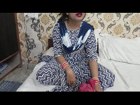 Indian Beautiful Bhabhi Ne Apni Makhan Si Chut Devar Ke Aage Paros Di Devar K Jhatko Se Bhabhi Ke Sas Hi Ruk Gye Full HD saarabhabhi6 in hindi audio