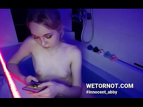 Today is the birthday of abby, she really wants you to watch how she is having a good time in the bath, you can watch it for free again today and do not forget to imagine yourself