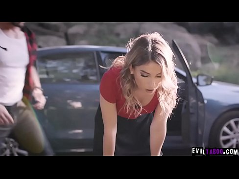 Horny mechanic fucked teen outside her car