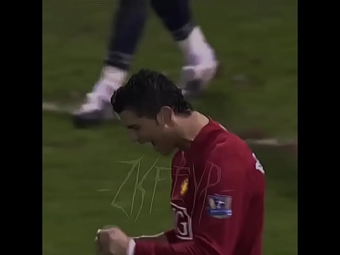 Cr7 esfolando o rabo do messi no jogo ao vivo