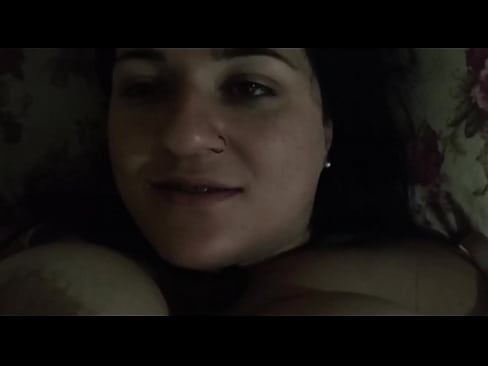 GAROTA DE PROGRAMA PROSTITUTA SE DIVULGANDO