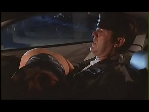 Flick Shagwell gives her man a great blowjob and handjob in his car