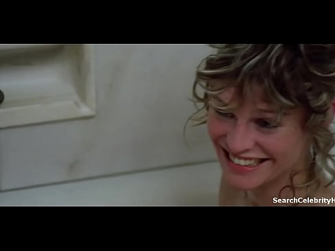 Julie Christie Nude in Bathroom - Don't Look Now