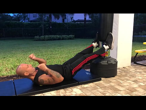 ITALIAN FIT TAN PORNSTAR MAXXX LOADZ