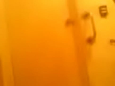gorda caliente en el baño