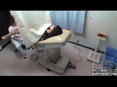 関西某産婦人科に仕掛けられていた隠しカメラ映像が流出　21歳美乳女子大生3　内診台
