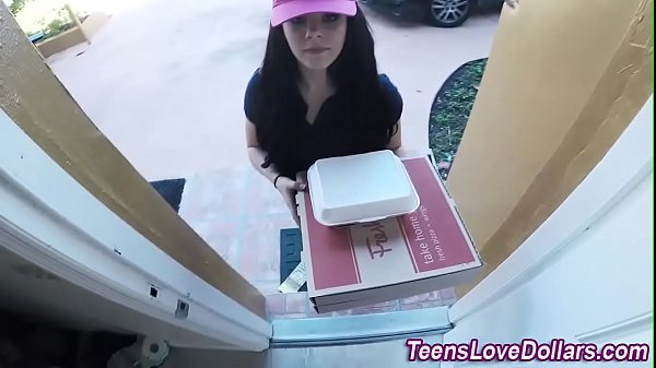 Real pizza delivery teen fucks and gets facial for cash tip