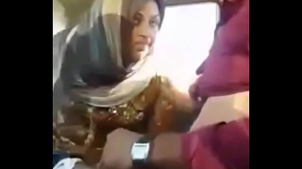 Indian couple fucking in car