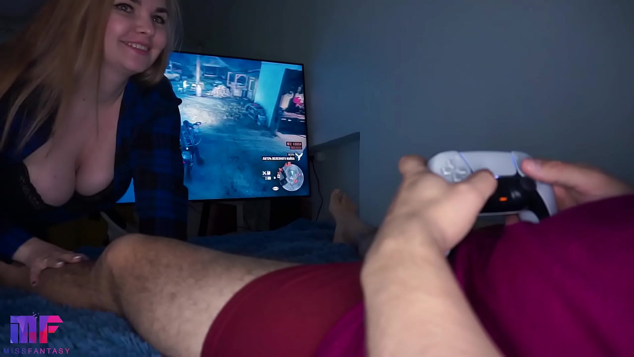 Sucked a hard cock so he let me play PS5