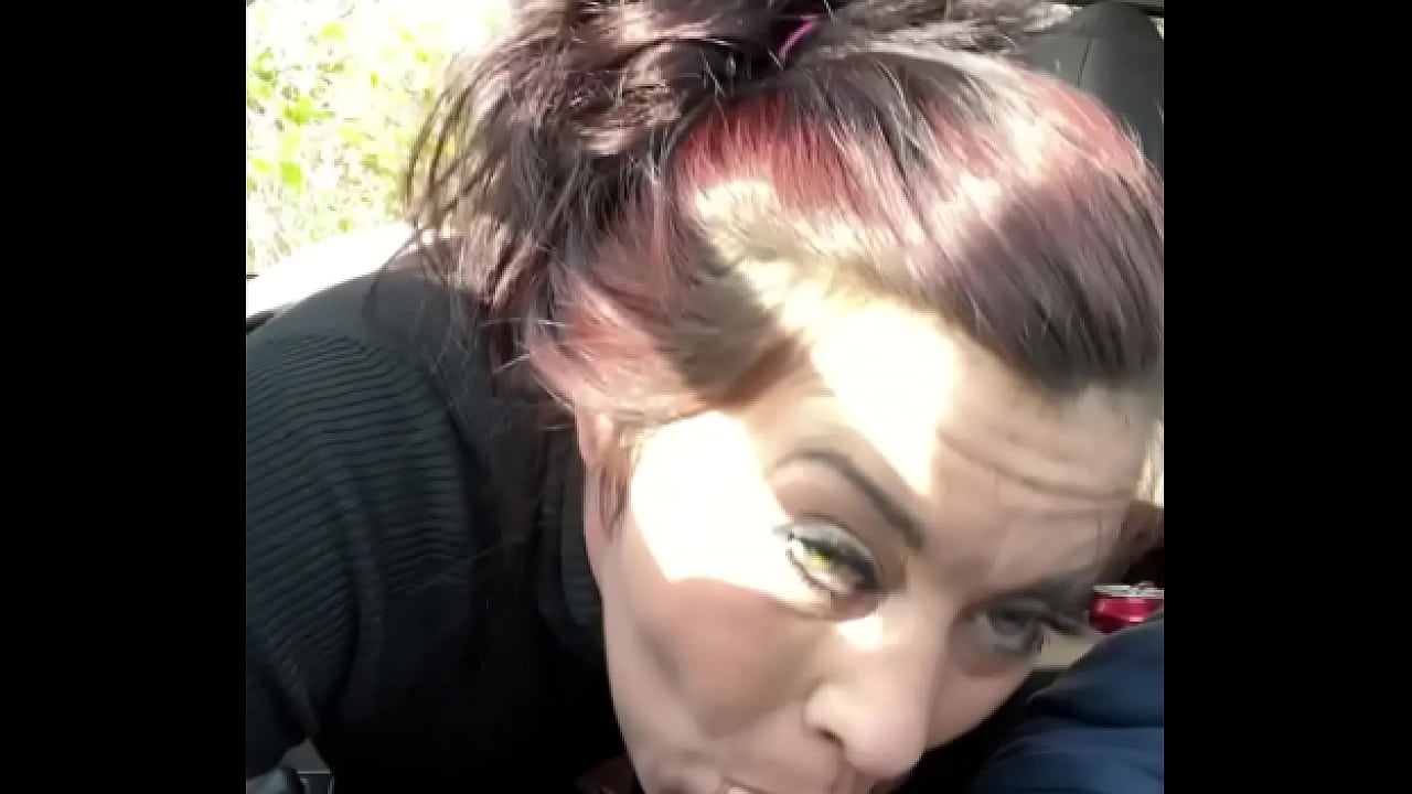 Thick white girl with an amazing ass sucks dick while her man is driving and then she takes a load of cum on her big booty after he fucks her on the side of the street
