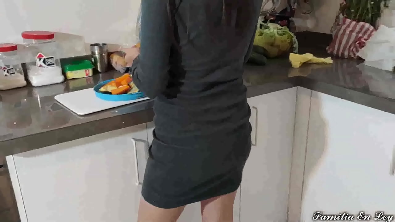 My step Father In Law Fucked Me In The Kitchen When My Husband Left To Work Ntr Jav