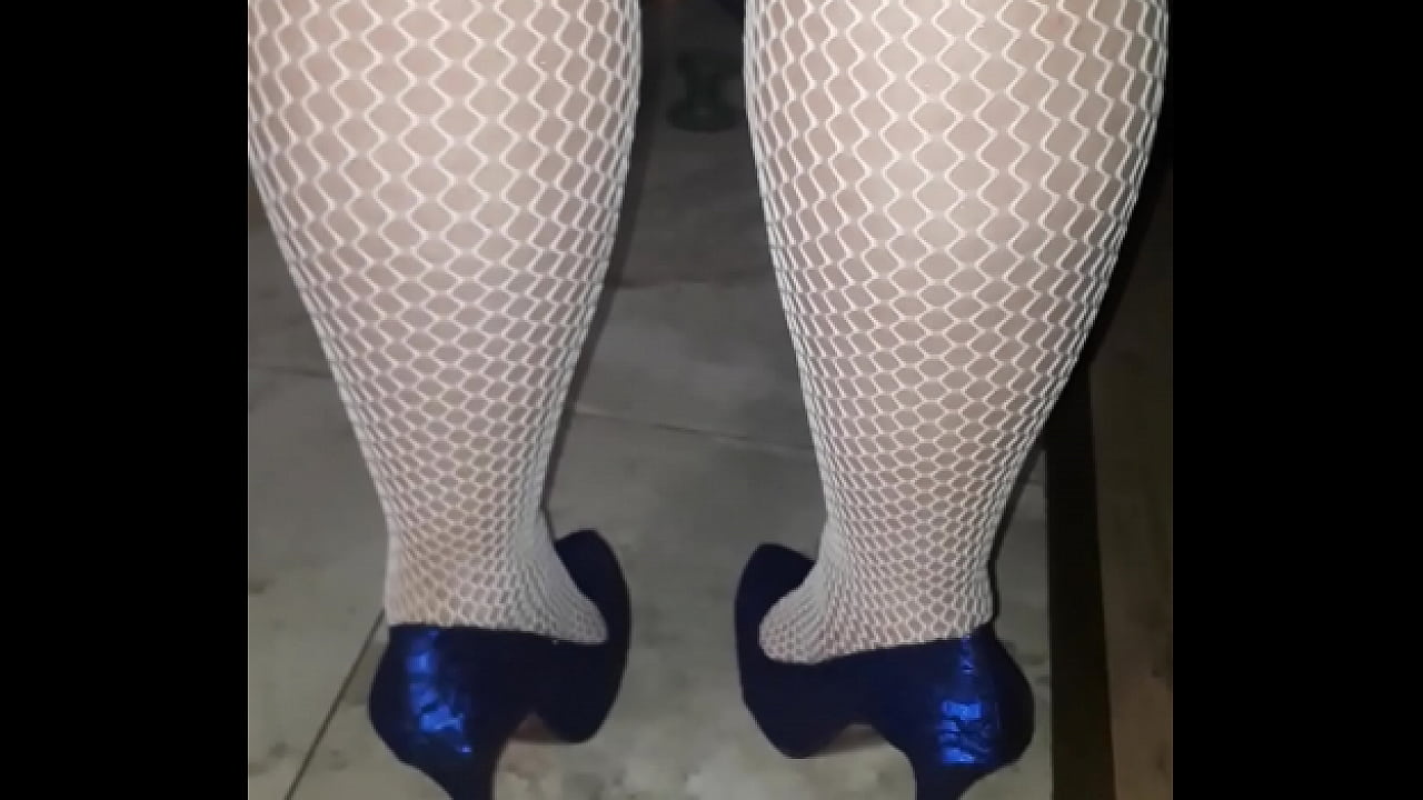Msjuicybbw in high heels, stockings big ass