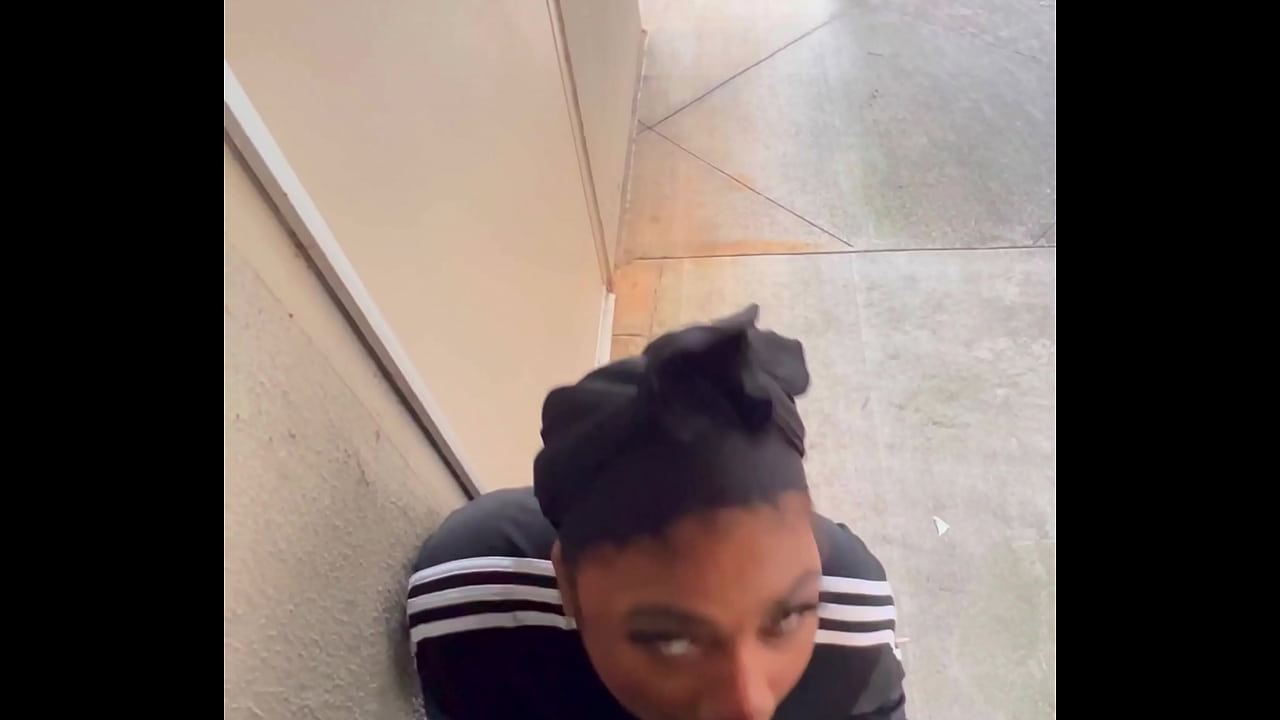 Getting My Cock Slobbed On Outside By A Sexy Ebony Thot In Atlanta
