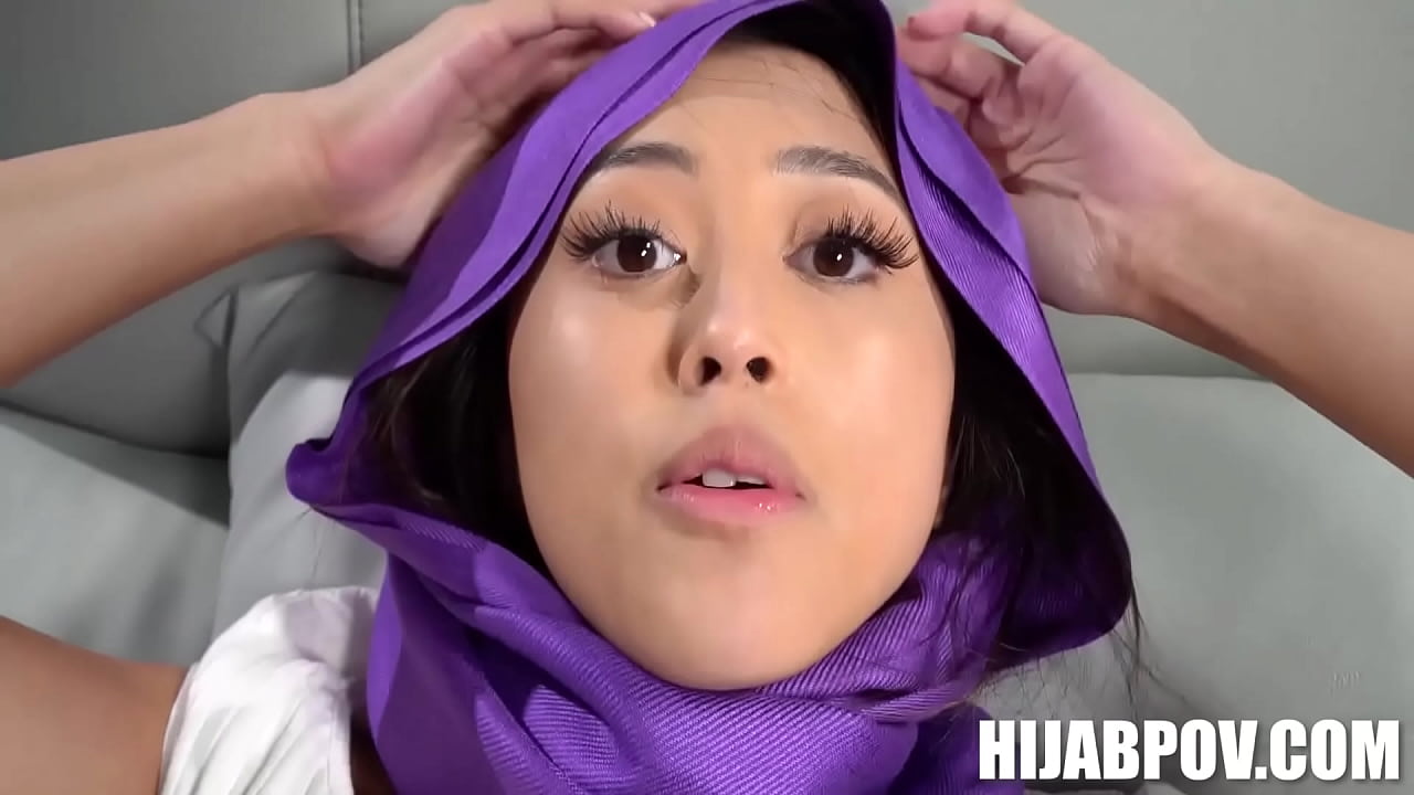 Hijab Hookups - Alexia Anders