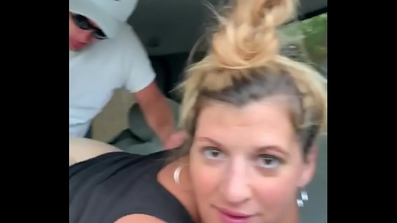 Amateur milf pawg fucks stranger in walmart parking lot in public with big ass and tan lines homemade couple