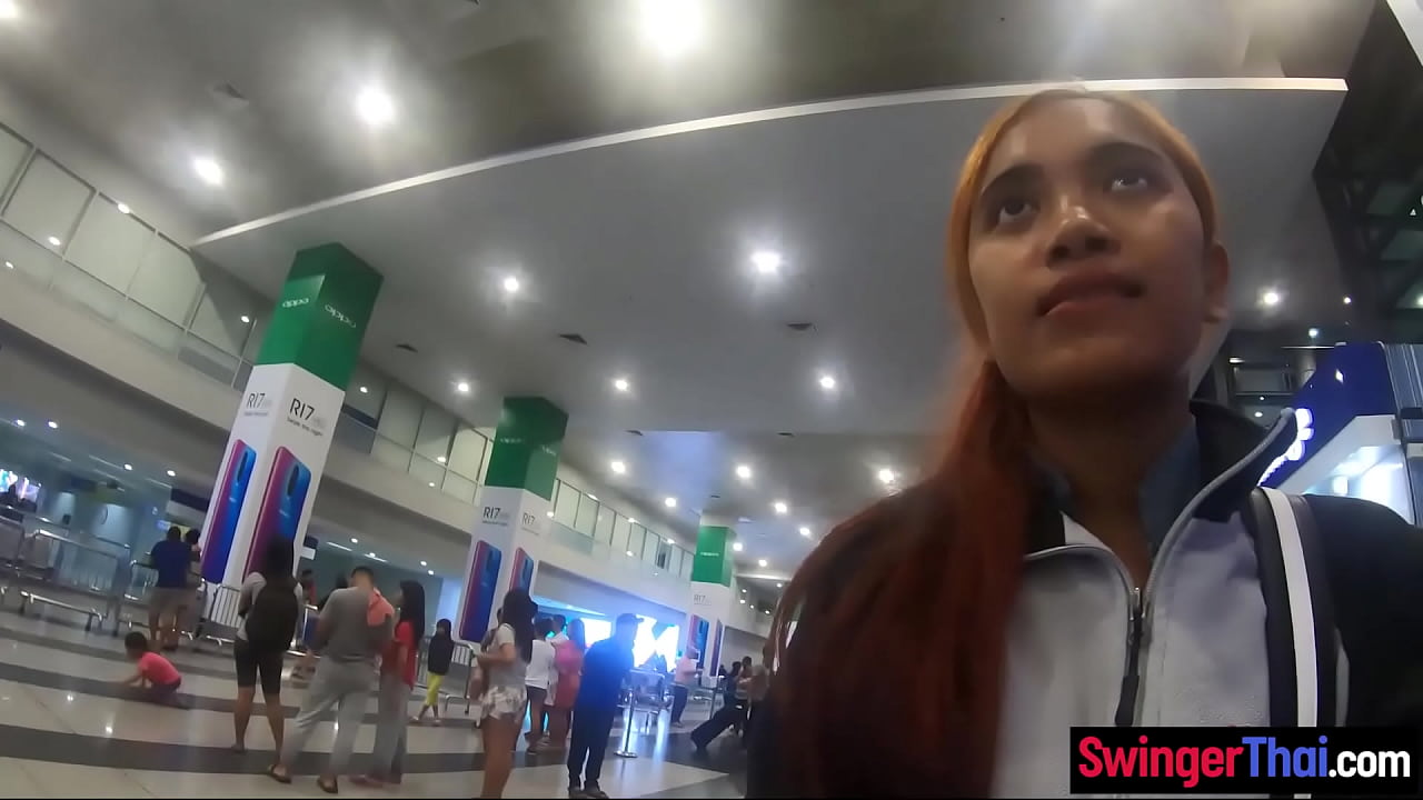 Thai amateur girlfriend sucks and fucks her big dick European boyfriend after the flight