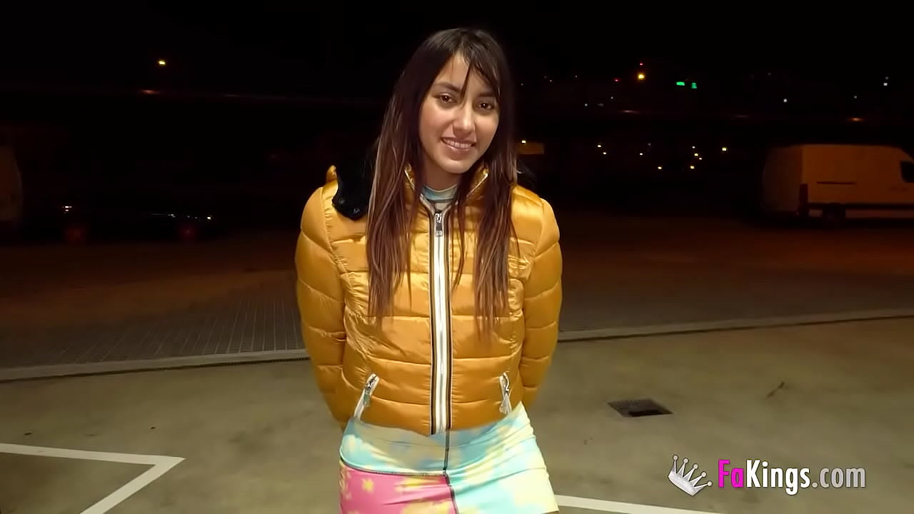 Sweet Latina gets picked up and banged in the street