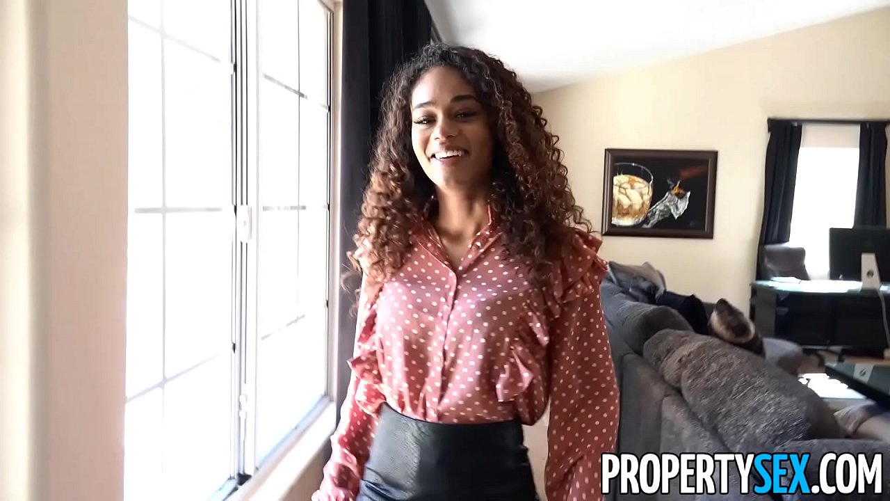PropertySex Attractive Real Estate Agent With Hot Tiny Body Fucks Her Potential Client Outdoors
