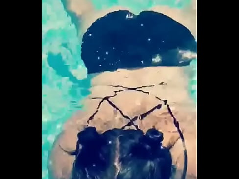 Hot wife sucks black Bull in swimming pool