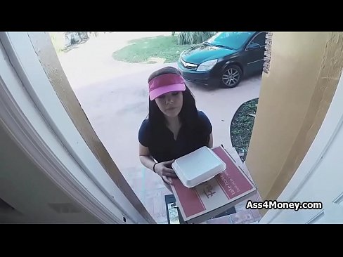 Broke pizza delivery chick bends for cock and cash