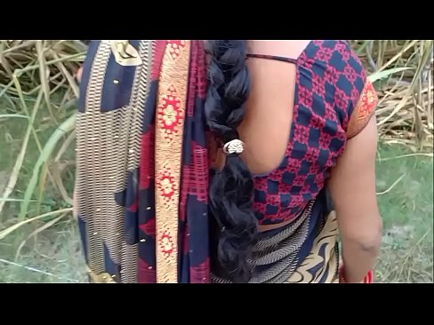 Desi Village hot girl outdoor sex video