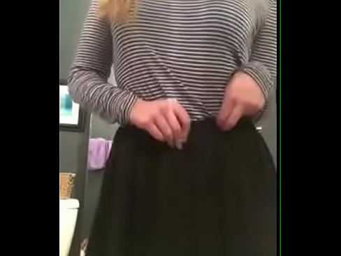 Sexy Amateur Teen Girl Teasing & Stripping On Webcam