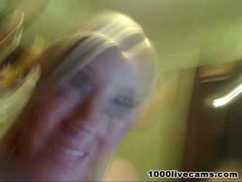 blonde teen amateur webcam girl
