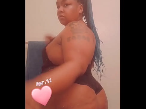 Ebony Findomme BBW natural ass