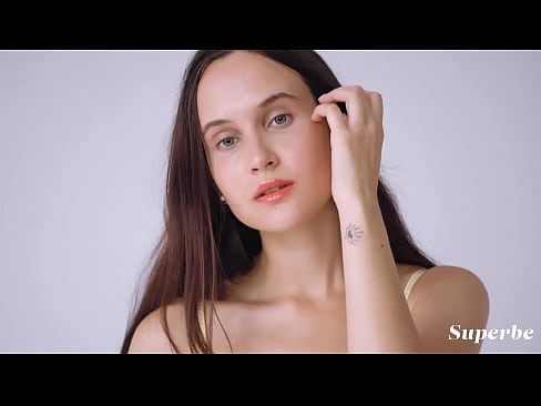 SUPERBE - Brianna Wolf - Erotic Nude Art With Beautiful Slim Girl