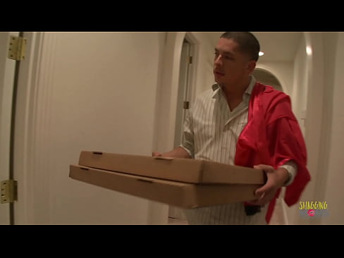 Hot blonde girl didn't have enough money to pay for pizza so she decided to suck the delivery guy's hard cock before letting him drill her trimmed pussy hard.  Hot blonde girl didn't have enough money to pay for pizza so she decided to suck the delivery guy's hard cock before letting him drill her trimmed pussy hard.