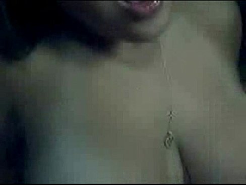 Webcam girl strip and finger herself