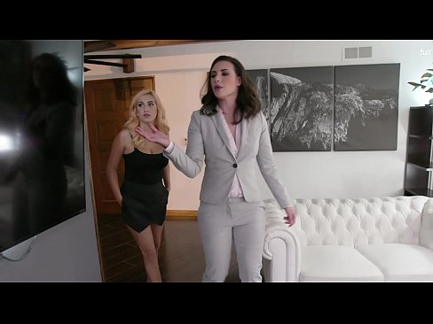 Real Estate Agent Has Lesbian Sex With a Hot Prospective Buyer