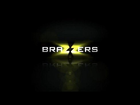 Brazzers - Big Wet Butts - (Sierra Sanders, Keiran Lee) - Ass Fuck In The Bath