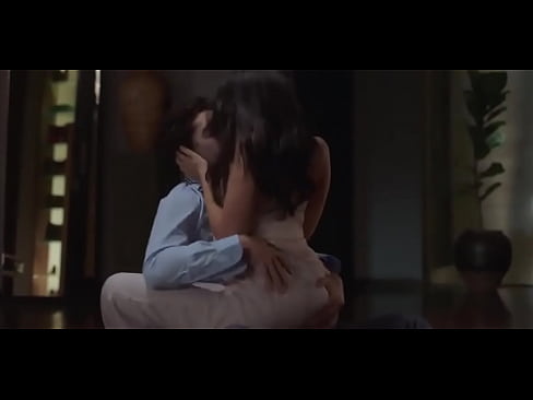 Sobhita Hot kissing scene
