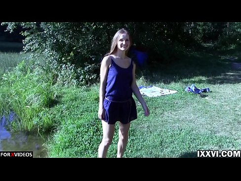 Amateur sex with beautiful girl in wood by the lake