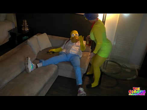 gibbytheclown fucks mandimayxxx in Simpsons costume