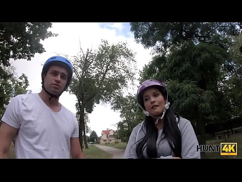 HUNT4K. Rich guy meets roller skaters in the park and buys pussy