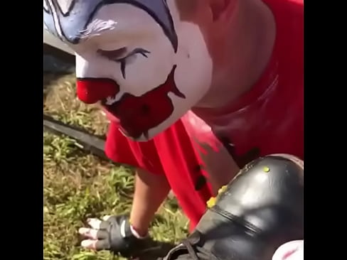FlipFlop The Clown Muddy Boot Worship With Hott Sauce At The 2018 Gathering Of The Juggalos