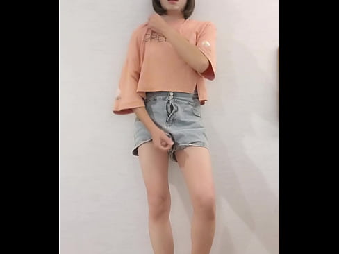 【伪娘】婷萱在酒店的日常自慰