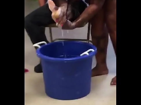 Negra caliente