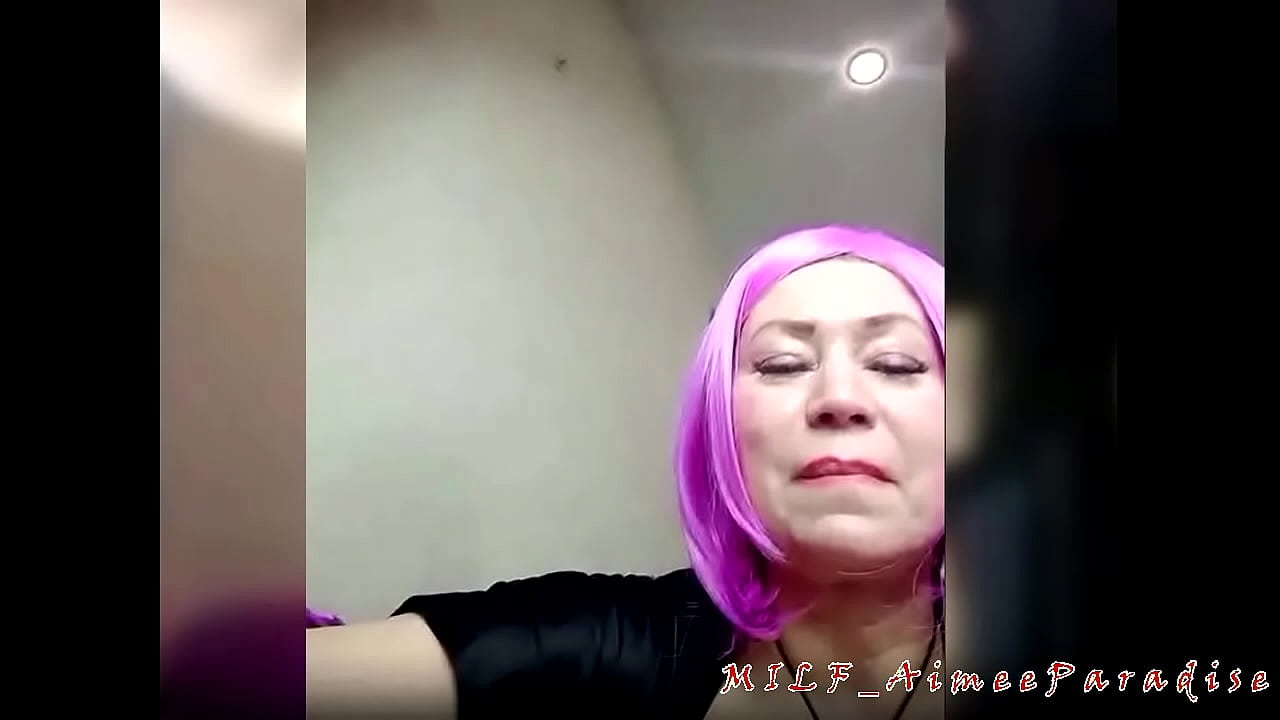 What a charm this bitch AimeeParadise is! Then he indulges in handcuffs, then sucks a dick, then fucks himself in the ass with a huge dildo, or even dyes his hair purple! Hot mature Goddes! ))